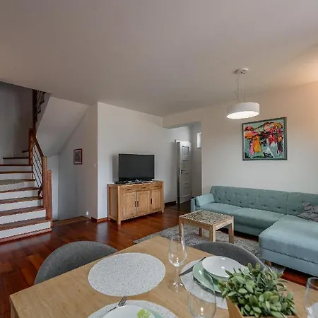 Hotel Family House Florian 4*